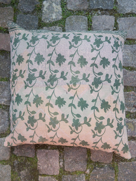 Kantha Cushion M  - 155