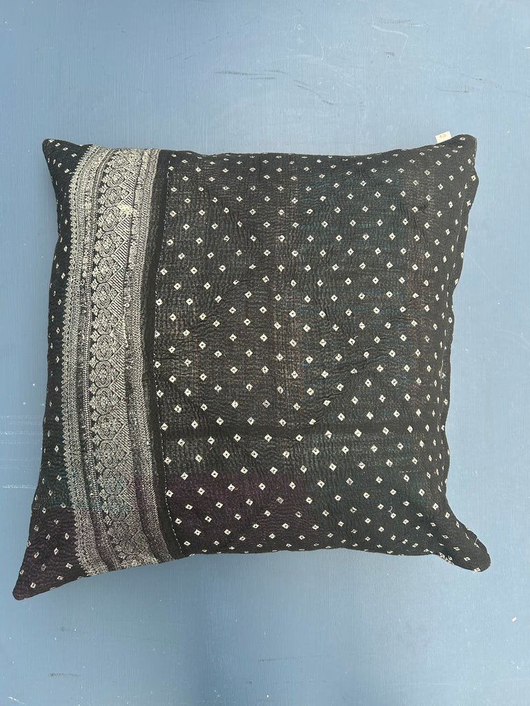 Kantha Cushion L - 273