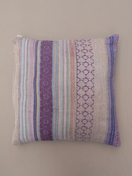 Kantha Cushion M  - 243