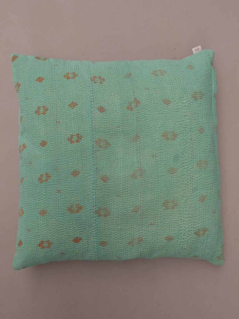 Kantha Cushion M  - 247