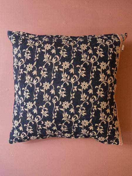 Kantha Cushion M  - 291