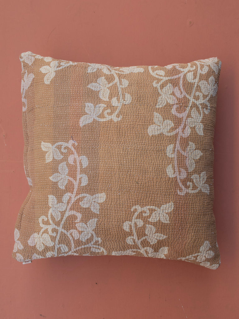 Kantha Cushion M  - 320