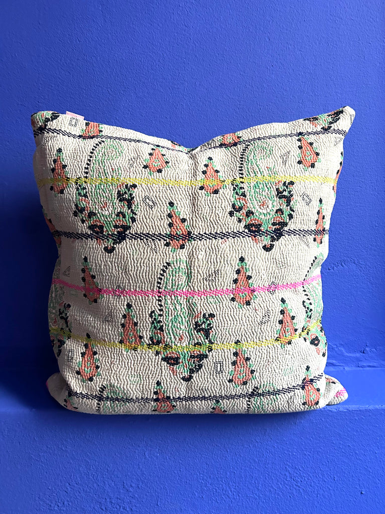 Kantha Cushion M  - 208