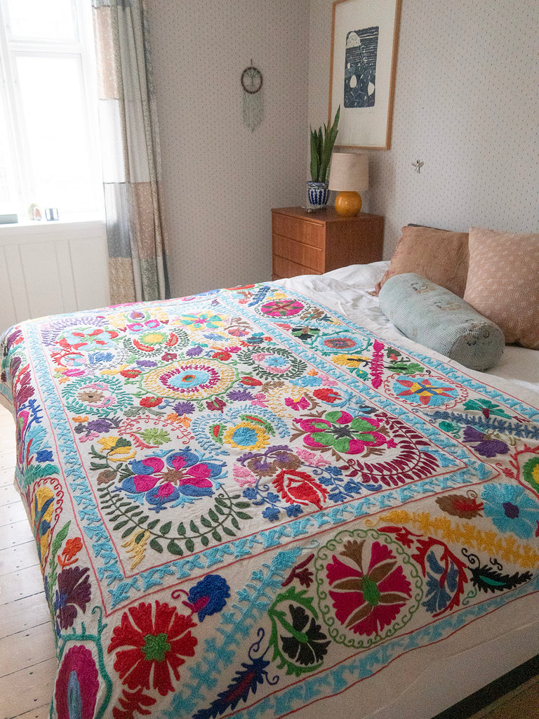 Suzani blanket 39