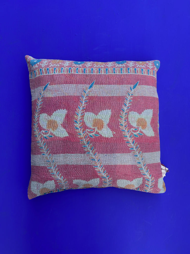 Kantha Cushion M  - 223