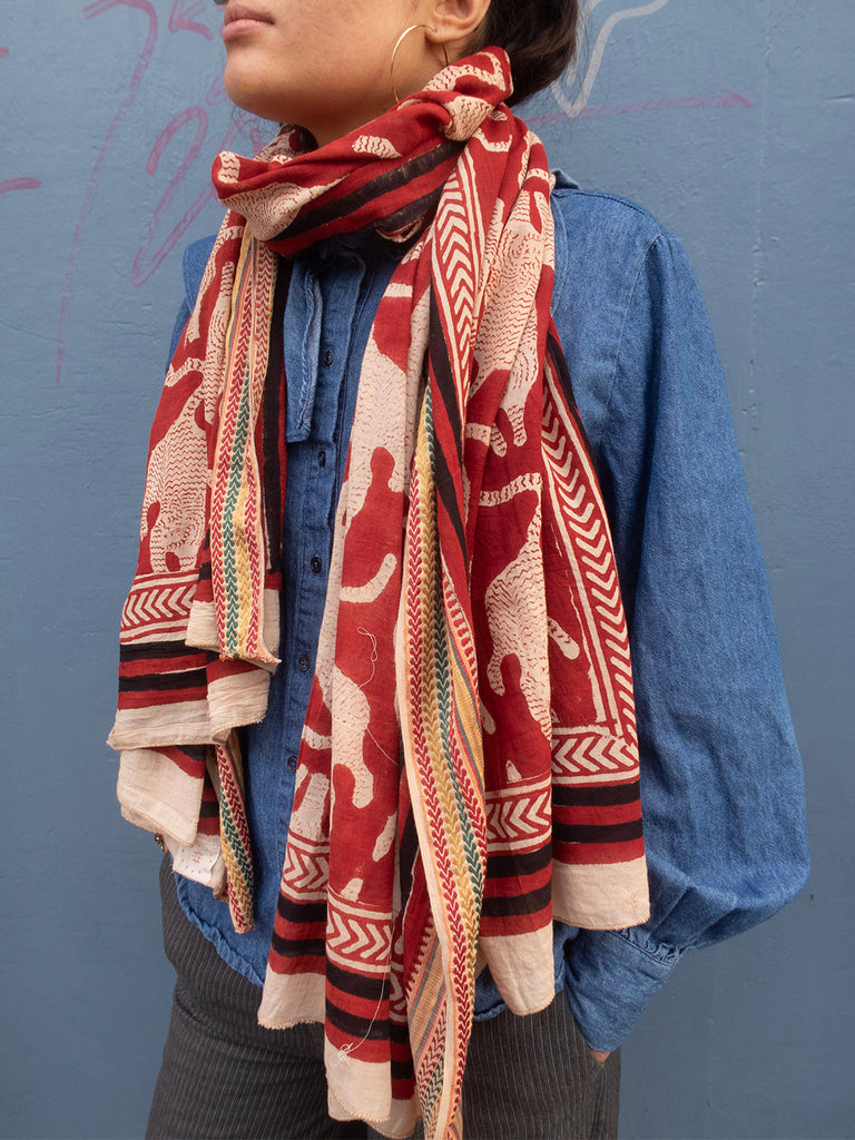 Bagru Scarf - Red with Animal 01