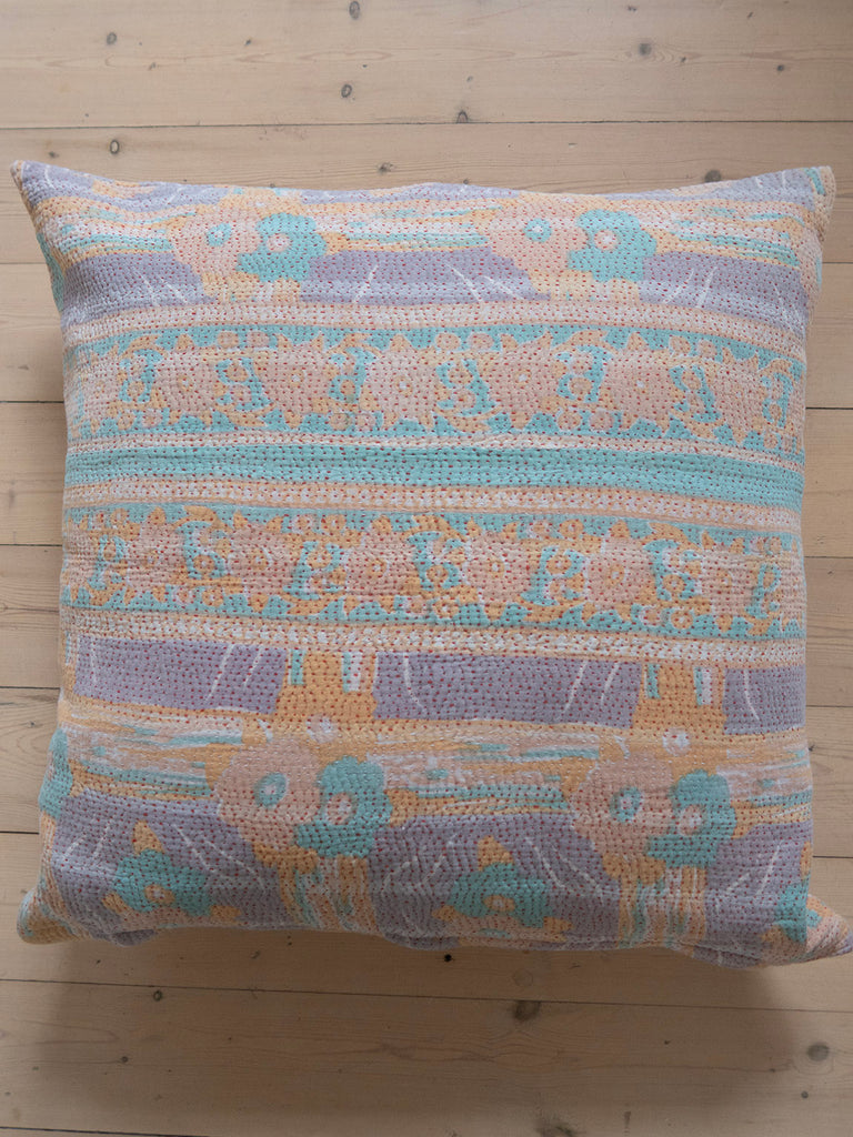 Kantha Cushion L - 304