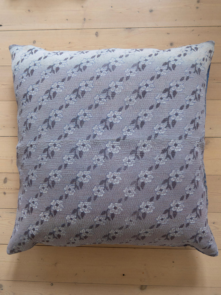 Kantha Cushion L - 309