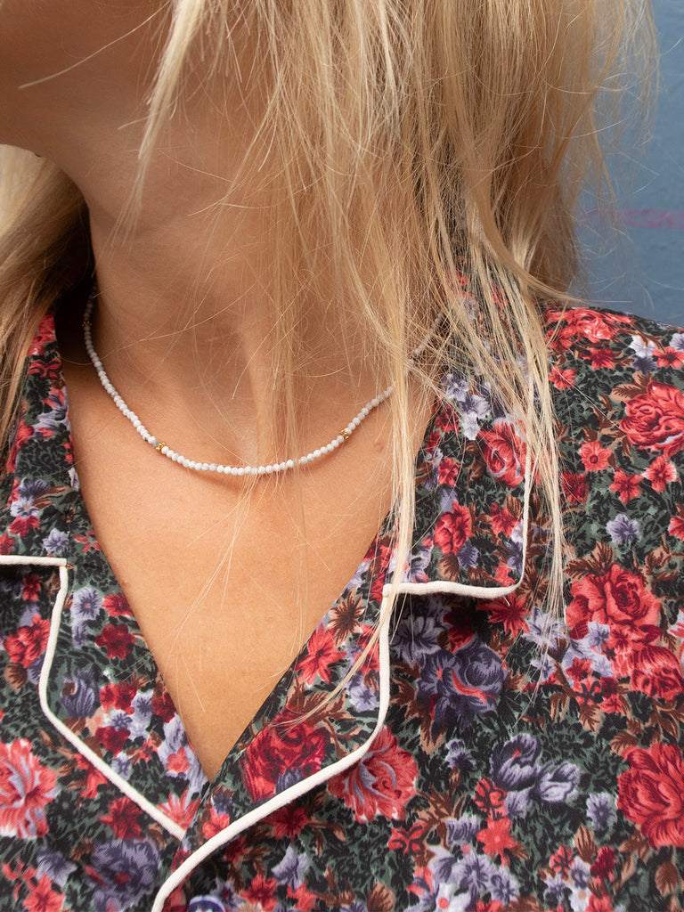 Necklace Mineral Stones - Howlite