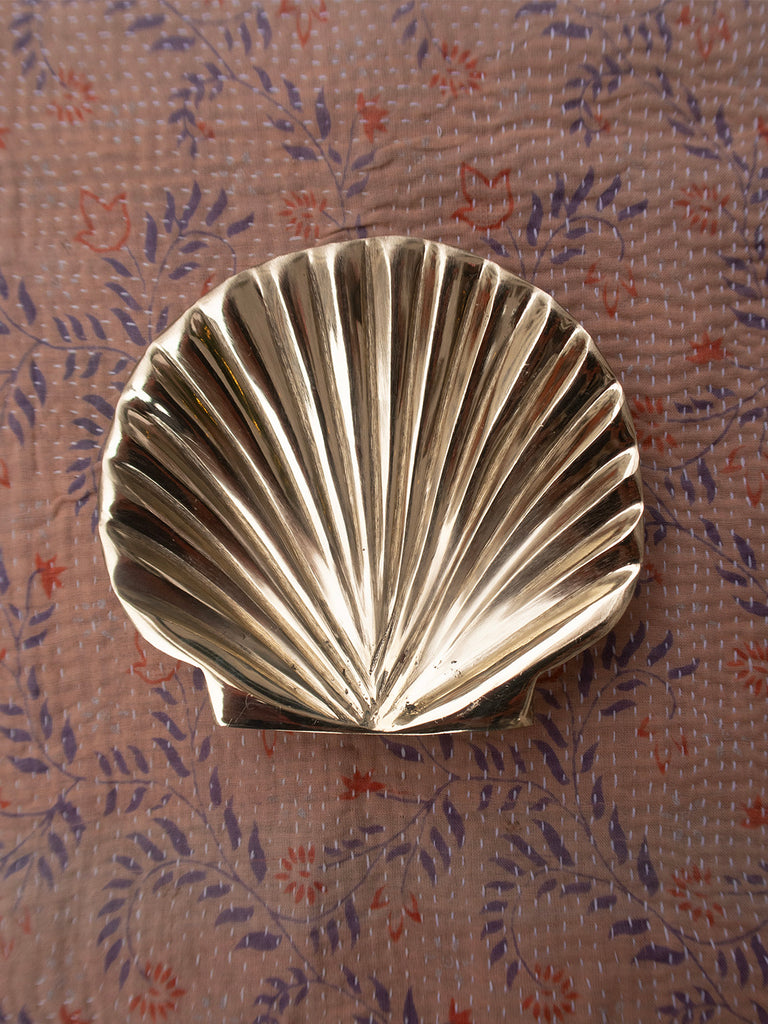 Soapdish Seashell Brass